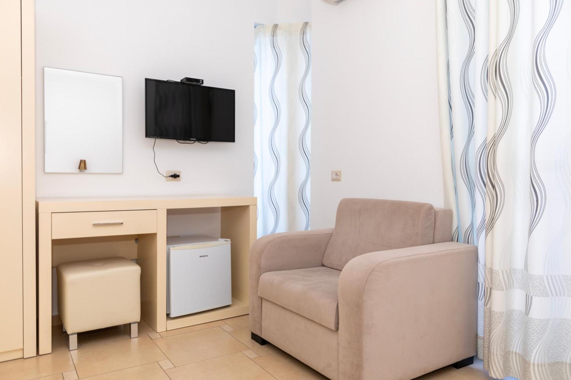 Agel Hotel
