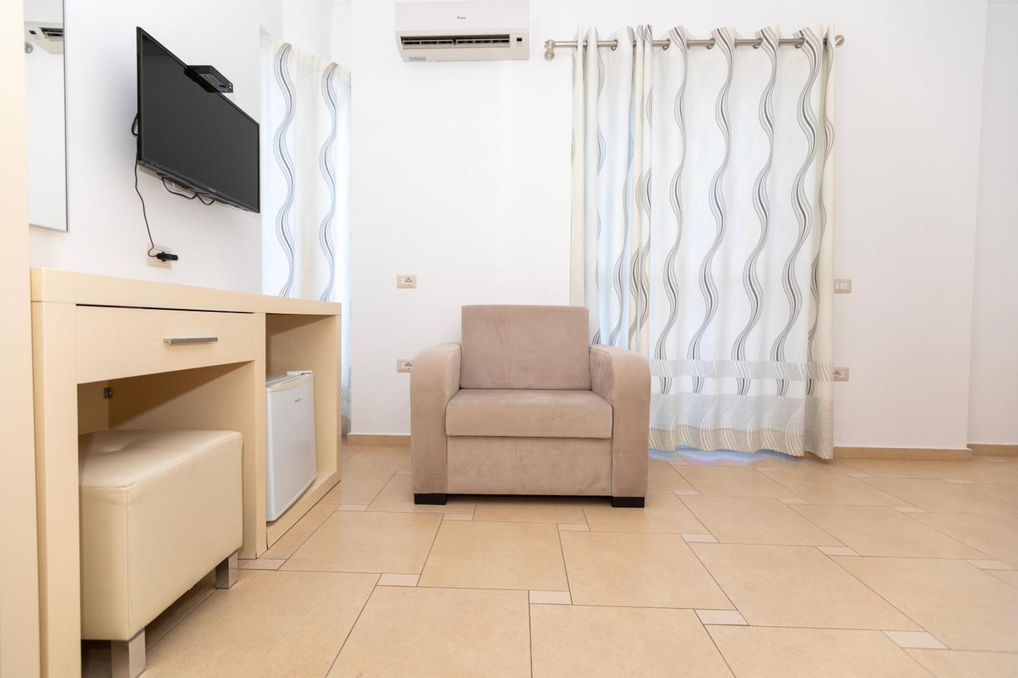 Agel Hotel 4*