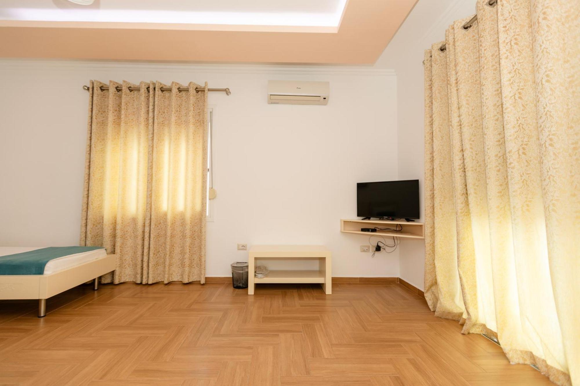 Agel Hotel